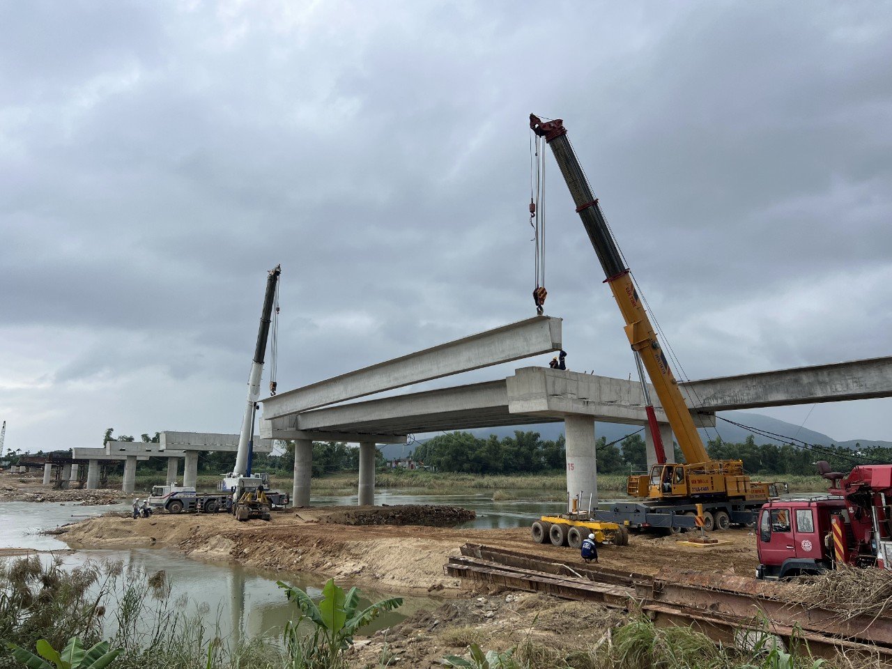 Cầu Sông Vệ h2