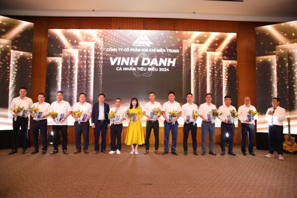 Vinh danh