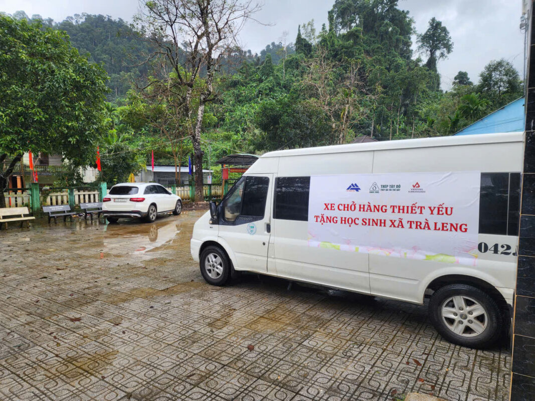 xe chở hàng thiết yếu xe chở hàng thiết yếu